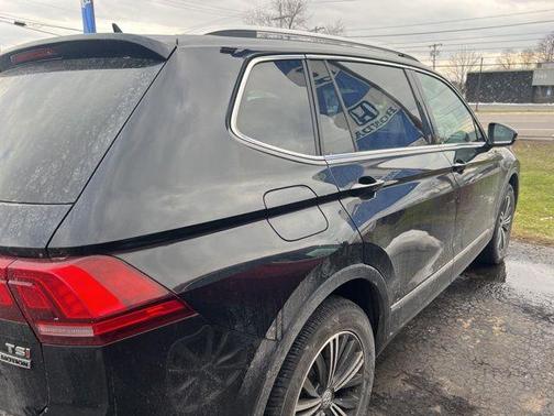 2018 Volkswagen Tiguan 2.0T SEL Premium