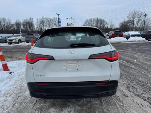 2025 Honda HR-V LX