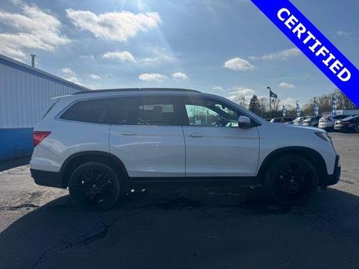 Platinum White Pearl 2022 Honda Pilot Special Edition
