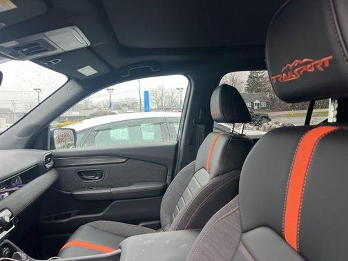 Crystal Black Pearl 2026 Honda Passport TrailSport