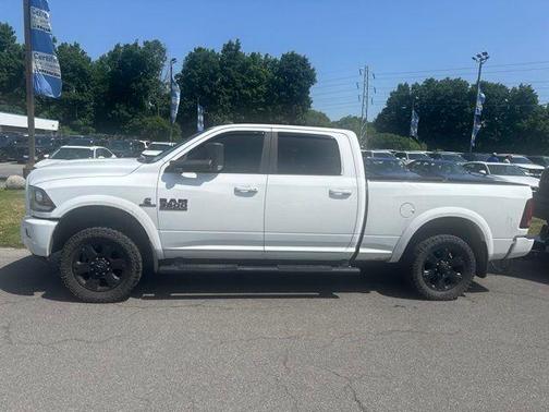 Bright White Clearcoat 2018 RAM 3500 Laramie