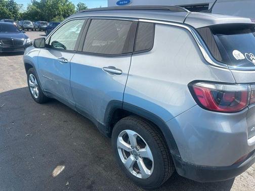 Billet Silver Metallic Clearcoat 2019 Jeep Compass Latitude