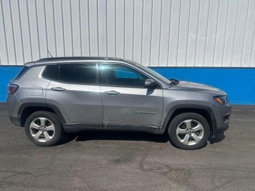Billet Silver Metallic Clearcoat 2019 Jeep Compass Latitude