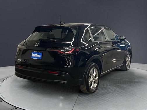 Crystal Black Pearl 2025 Honda HR-V LX