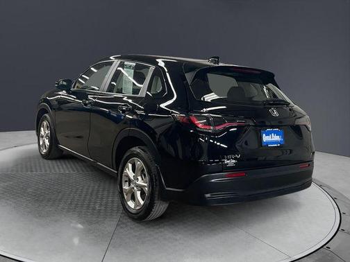 Crystal Black Pearl 2025 Honda HR-V LX