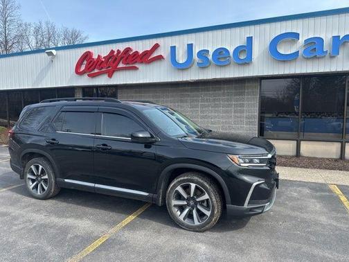 Crystal Black Pearl 2023 Honda Pilot Elite