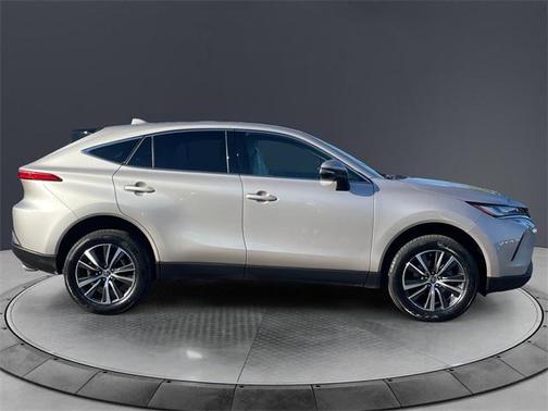 2024 Toyota Venza LE