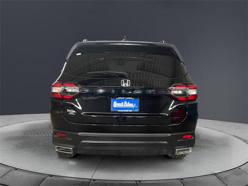 2023 Honda Pilot Sport