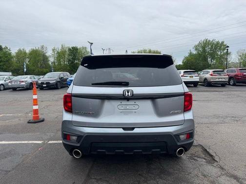 Lunar Silver Metallic 2024 Honda Passport EX-L