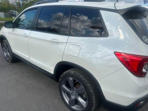 White Diamond Pearl 2019 Honda Passport Touring