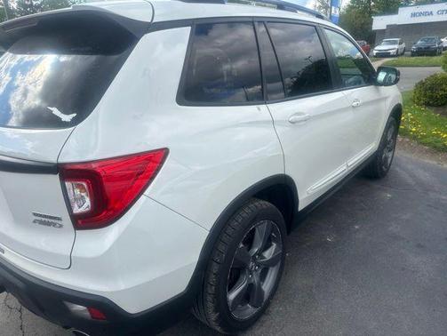 White Diamond Pearl 2019 Honda Passport Touring