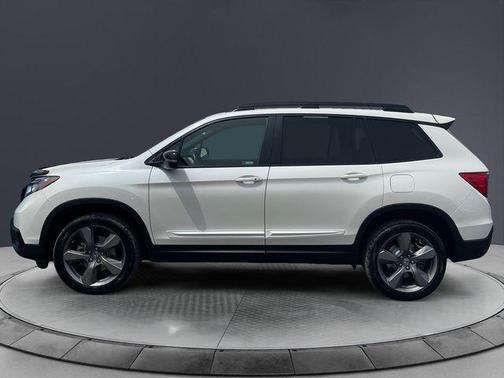 White Diamond Pearl 2019 Honda Passport Touring