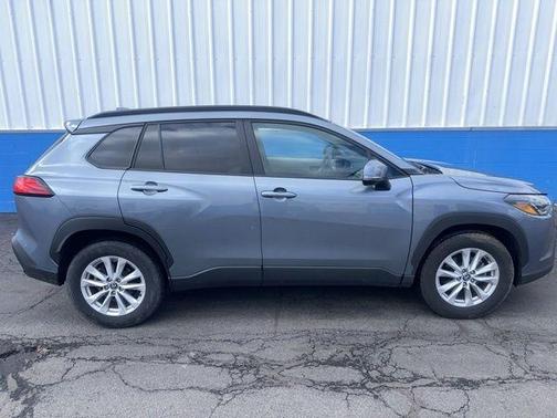 2023 Toyota Corolla Cross LE