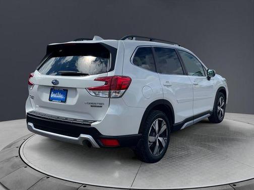 Crystal White Pearl 2021 Subaru Forester Touring