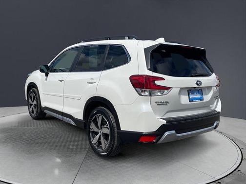 Crystal White Pearl 2021 Subaru Forester Touring
