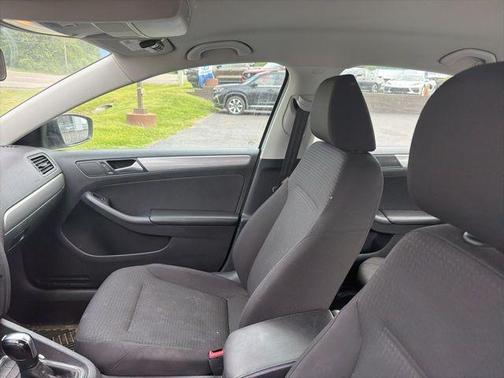 Pure White 2015 Volkswagen Jetta 1.8T SE