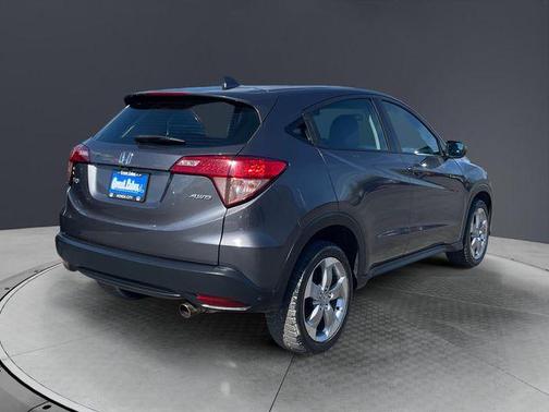 Modern Steel Metallic 2018 Honda HR-V LX