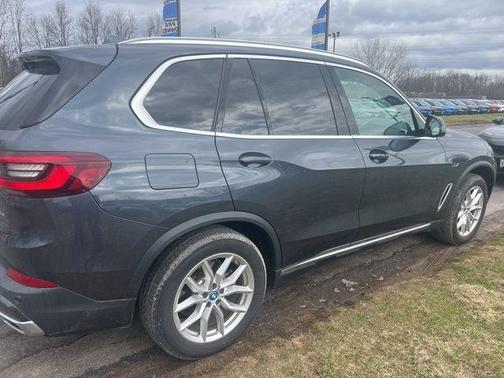 2022 BMW X5 PHEV xDrive45e