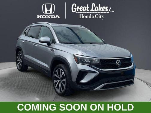 Pyrite Silver Metallic 2022 Volkswagen Taos 1.5T SE