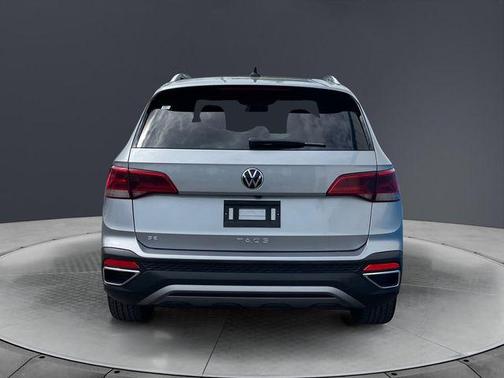 Pyrite Silver Metallic 2022 Volkswagen Taos 1.5T SE