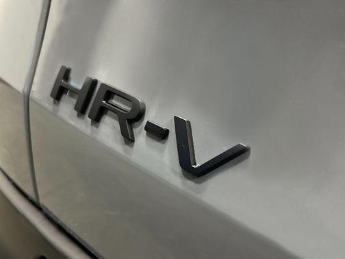 Urban Gray Pearl 2027 Honda HR-V Sport