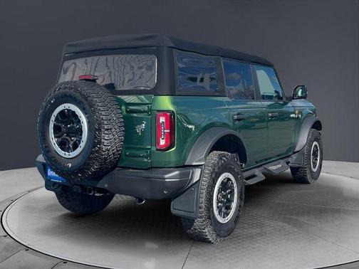 Eruption Green Metallic 2023 Ford Bronco Badlands