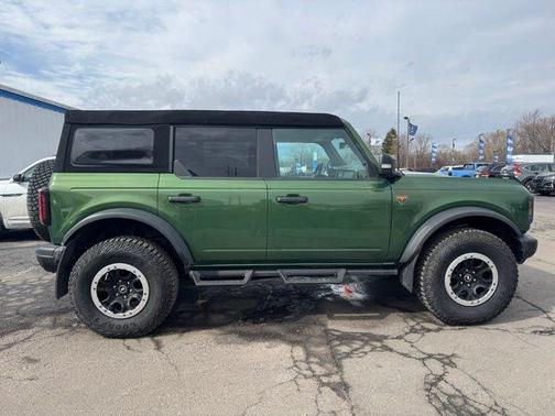 2023 Ford Bronco Badlands