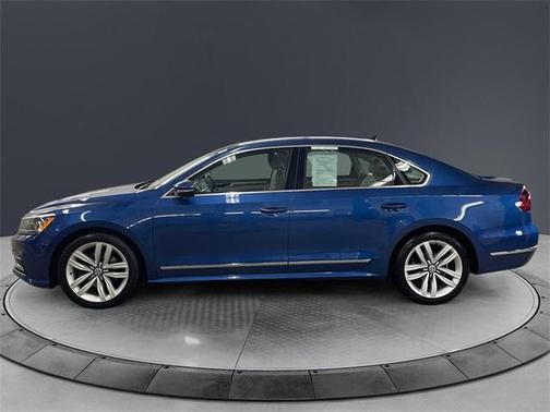 2017 Volkswagen Passat 1.8T SE w/Technology