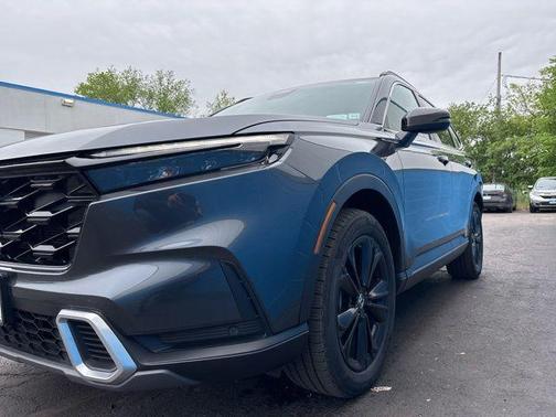 Meteorite Gray Metallic 2023 Honda CR-V Hybrid Sport Touring