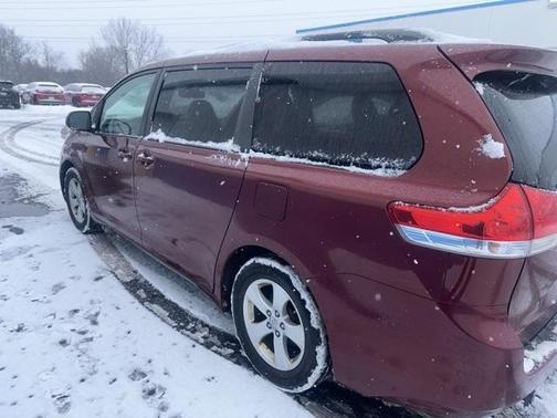 2013 Toyota Sienna LE