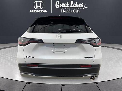 Platinum White Pearl 2027 Honda HR-V Sport