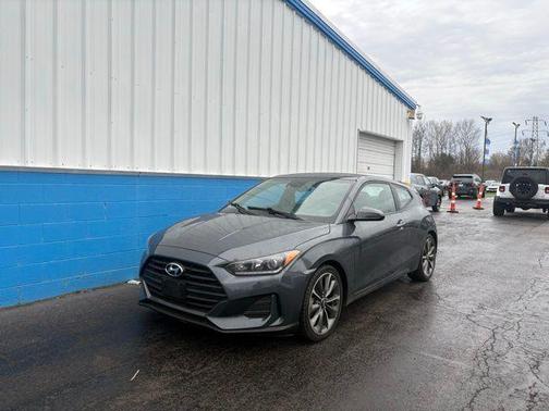 Thunder Gray 2019 Hyundai Veloster 2.0 Premium