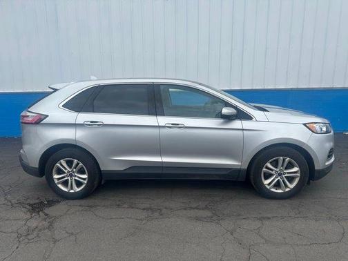Ingot Silver Metallic 2019 Ford Edge SEL