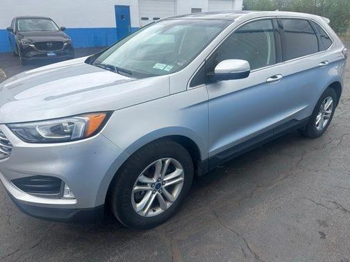 Ingot Silver Metallic 2019 Ford Edge SEL