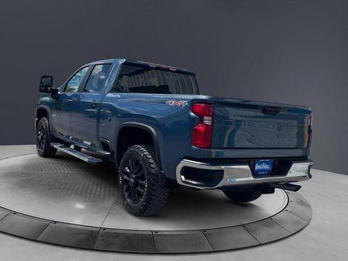 Lakeshore Blue Metallic 2025 Chevrolet Silverado 2500 LT