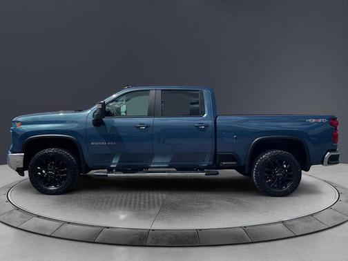 Lakeshore Blue Metallic 2025 Chevrolet Silverado 2500 LT