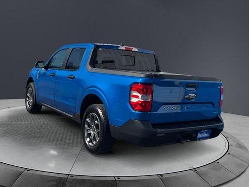 Velocity Blue Metallic 2022 Ford Maverick XLT