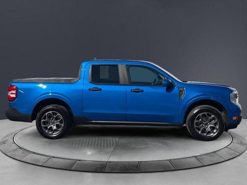 Velocity Blue Metallic 2022 Ford Maverick XLT
