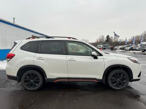 2023 Subaru Forester Sport
