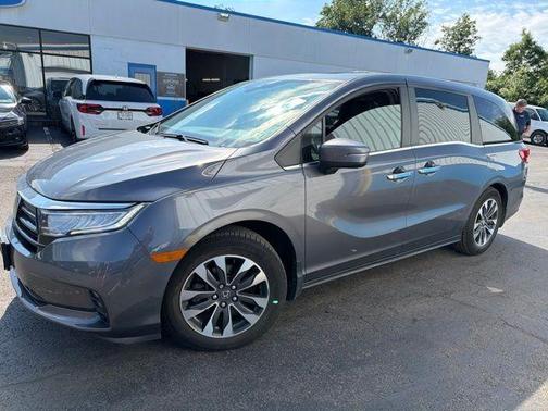 Modern Steel Metallic 2024 Honda Odyssey EX-L