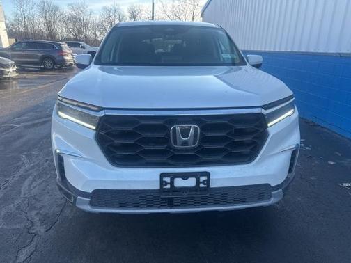 2023 Honda Pilot EX-L 8-Passenger