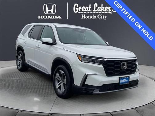 2023 Honda Pilot EX-L 8-Passenger