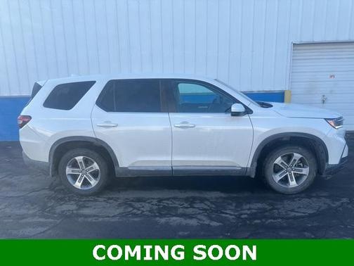 2023 Honda Pilot EX-L 8-Passenger