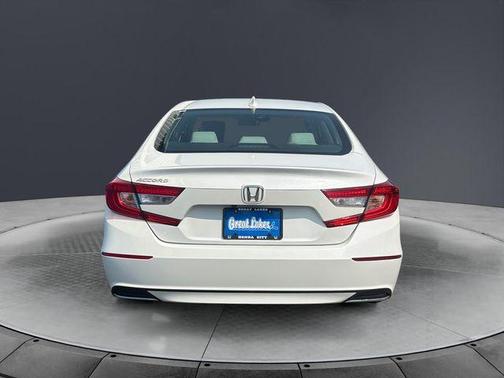 Platinum White Pearl 2018 Honda Accord LX