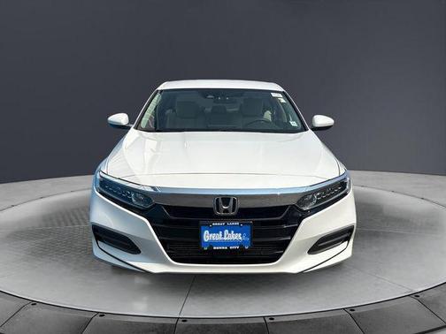 Platinum White Pearl 2018 Honda Accord LX