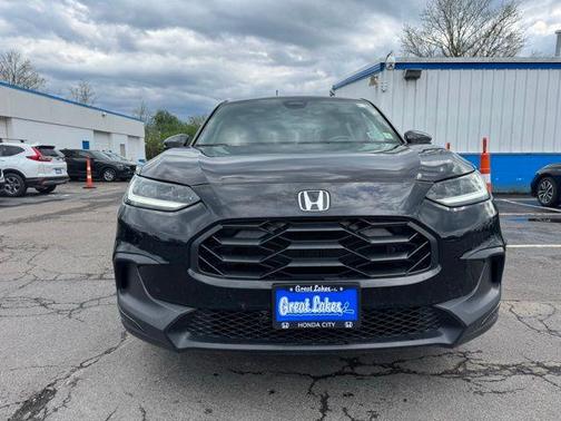 Crystal Black Pearl 2024 Honda HR-V Sport