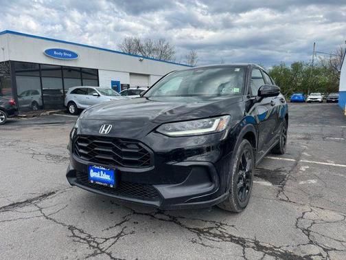 Crystal Black Pearl 2024 Honda HR-V Sport