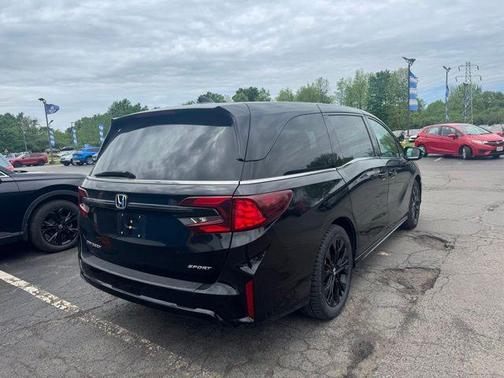 Crystal Black Pearl 2025 Honda Odyssey Sport-L