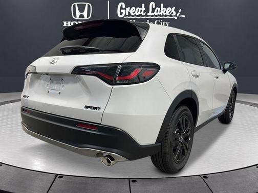 Platinum White Pearl 2027 Honda HR-V Sport
