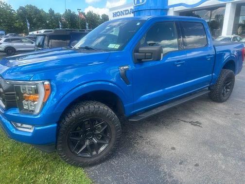 Velocity Blue Metallic 2021 Ford F-150 XLT